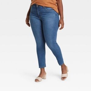 Target Ava & Vic skinny jeans
